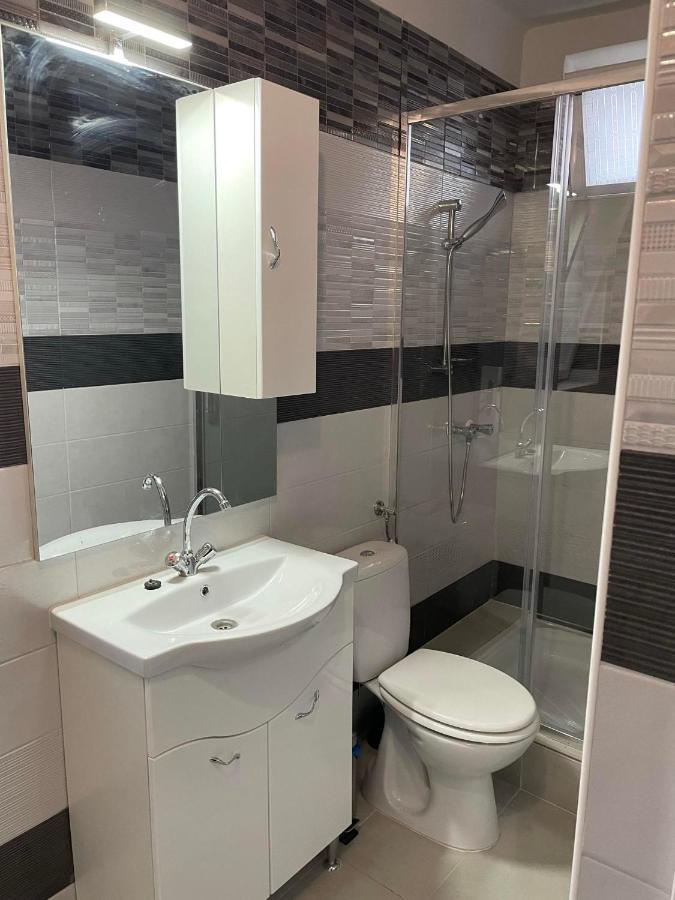 Adam Apartman Hajdúszoboszló Exterior foto