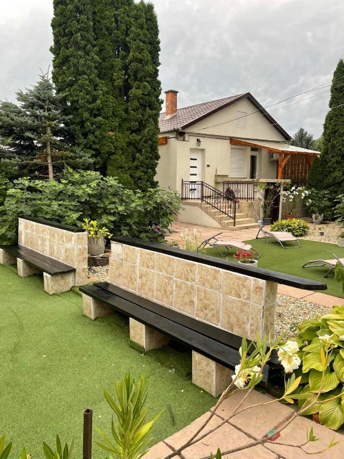 Adam Apartman Hajdúszoboszló Exterior foto