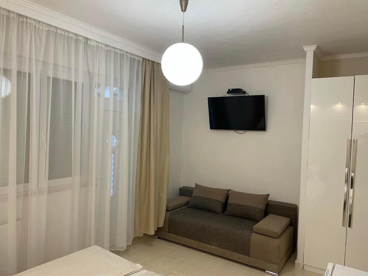 Adam Apartman Hajdúszoboszló Exterior foto