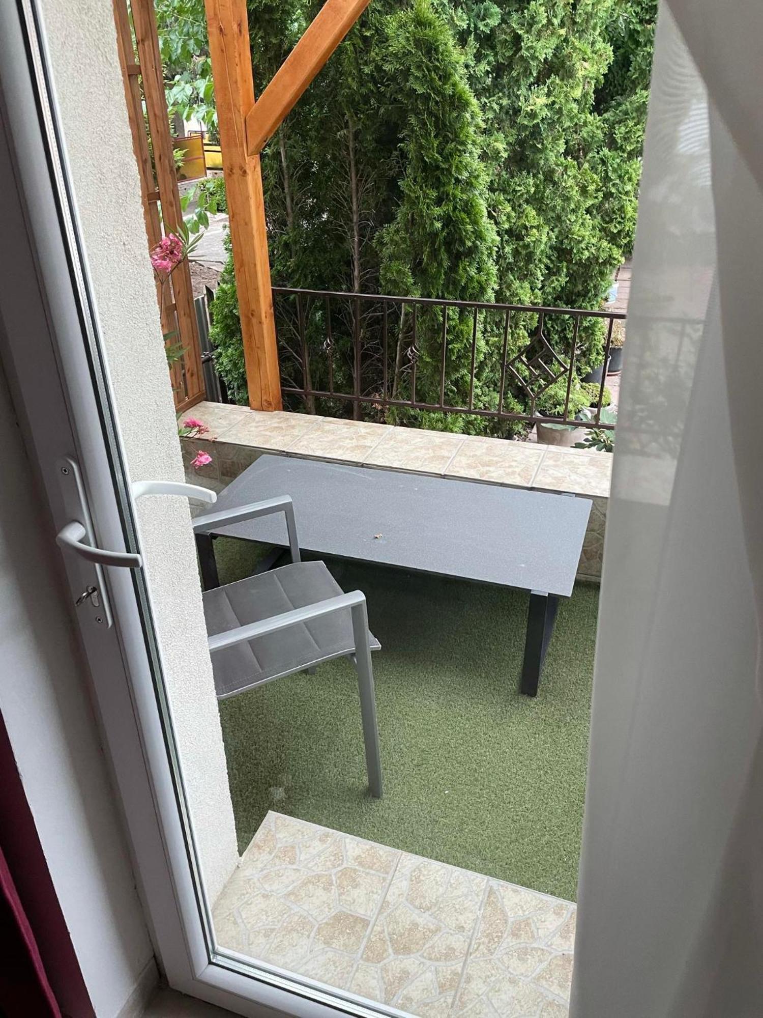 Adam Apartman Hajdúszoboszló Exterior foto
