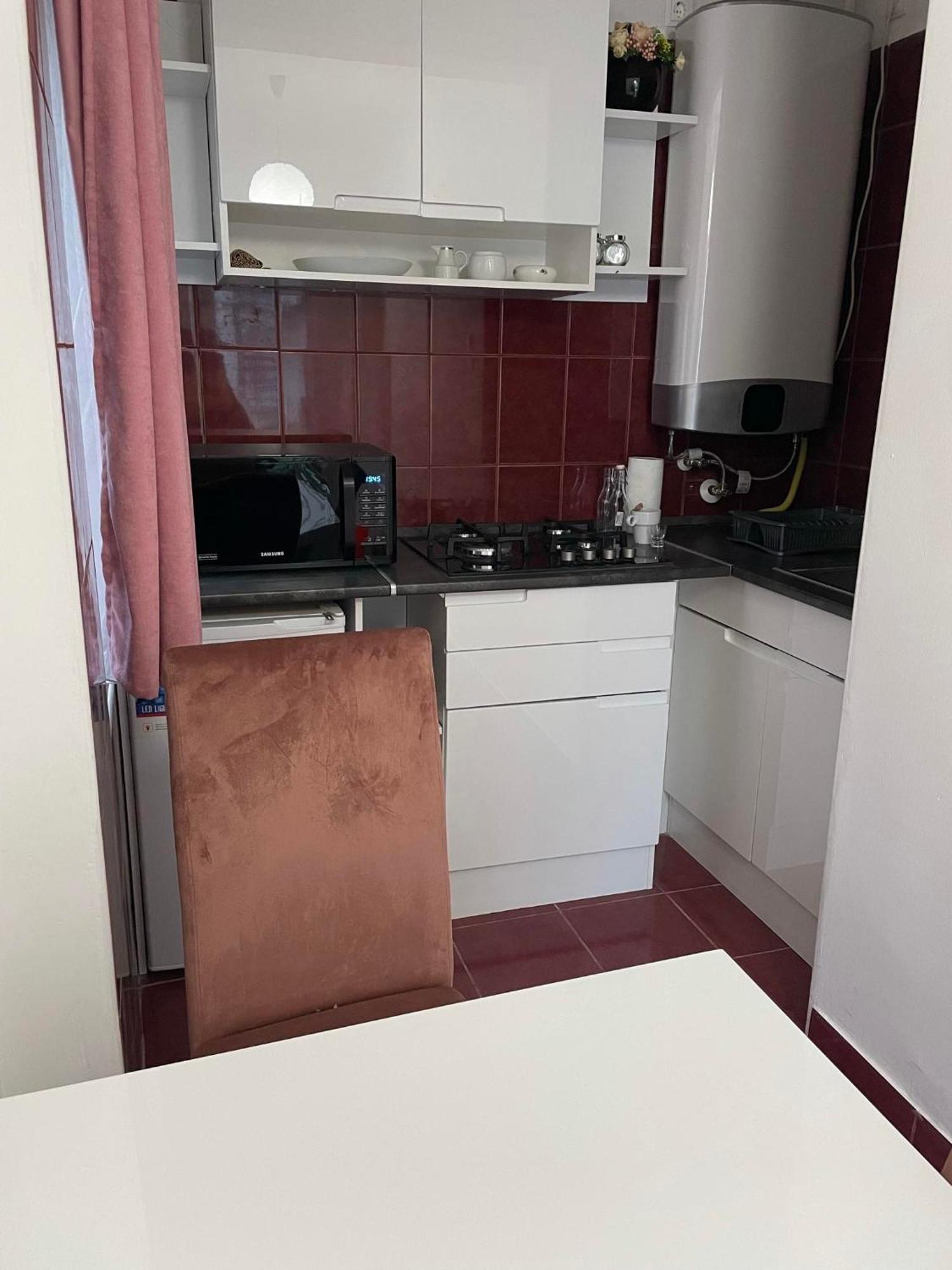 Adam Apartman Hajdúszoboszló Exterior foto